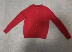 ユニクロ　赤カーディガン