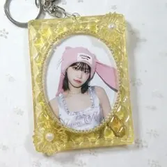 黄色 イエロー キルティング トレカ ケース デコ トレカキーホルダー レジン