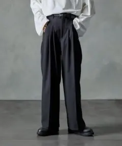 完売品 Nilway TR2タックワイドストレートパンツのサムネイル