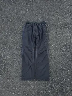 Item thumbnail for item 6a1f32c0-126d-4119-8cb7-2df2bed68a97