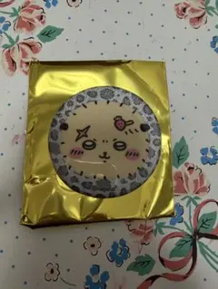 ちいかわ　缶バッジ　ラッコ　ギラギラ缶バッジ