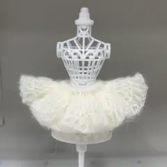 手編みシュシュ　モヘア系　スノーホワイト　ハンドメイド