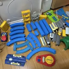 【送料込み匿名】プラレール　レール・車両その他まとめ売り（アルコール除菌済み）
