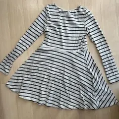 H&M ボーダー長袖ワンピース 130-140cm