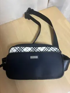 BURBERRY BLACK LABEL ボディバッグのサムネイル