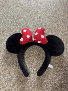 ミニーマウス カチューシャ 赤い水玉