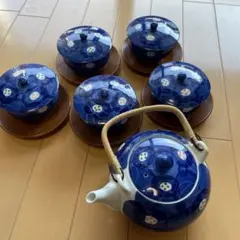 有田焼雅山作、蓋付き湯呑み茶碗5客、急須、茶托