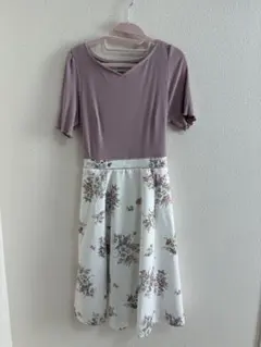 ラベンダー花柄ノースリーブワンピース　ワンピース　レディース　レディース服