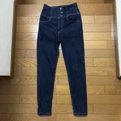 Item thumbnail for item 069ef574-cfcc-44e1-b82c-7c0b8393201e