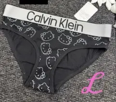 Calvin Klein ハローキティ柄　ショーツのサムネイル