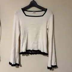 スクエアネック ニット