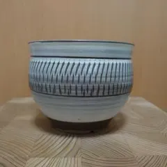 未使用◇瀬戸焼【志道】 陶印入り 火鉢(金火箸付き) ビオトープや