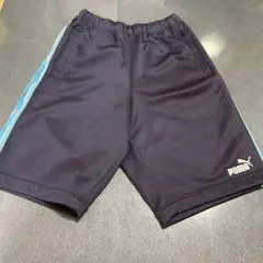 PUMA ネイビー ハーフパンツ