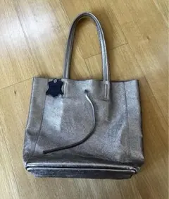 【未使用品袋付】モードフルーレ made in Itary レザーバッグのサムネイル