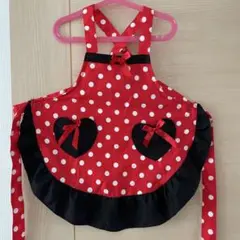 ハート型ポケット付きフリルエプロン