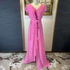 ピンク ロングドレス 装飾付き