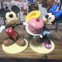 ミッキーマウス　ミニー　フィギュア