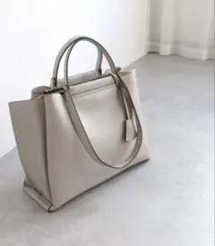 グレージュ　トートバッグ 大容量 合成皮革