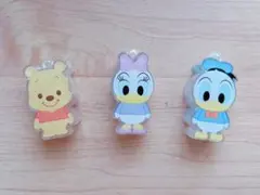 ディズニー　キーホルダー　ドナルド　デイジー　プーさん
