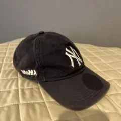 New Era 9TWENTY ネイビーキャップ MoMAロゴ