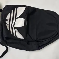 adidas 黒 リュック・バックパック