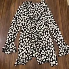 TO BE CHIC★新品★フリルドット半袖ブラウス 42 キャミソール付き TO BE CHICフリルドットリボン半袖ブラウス40キャミソール付き - メルカリ