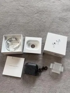 純正　正規　AirPods Pro 2 第二世代　コーチ　Coach　ケース