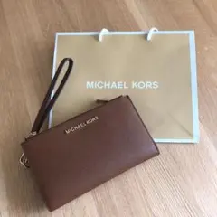 新品☆マイケルコース 長財布　ケータイ収納つきウォレットバック