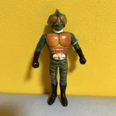 【美品】仮面ライダーアマゾン１９８９年製 足裏刻印あり　 体長約17センチ