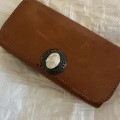 ALZUNI ブラウンレザー長財布