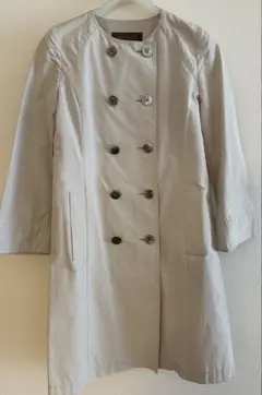 ノーカラースプリングコート