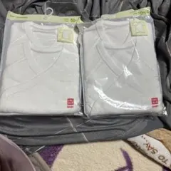 ユニクロ　ベビーシャツ　短肌着2枚組とコンビ肌着2枚組セット売り