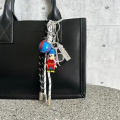 じゃらじゃらキーホルダー　バッグチャーム　キーホルダー　カラビナ