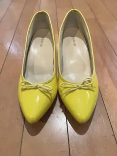 BENEBIS 芭蕾舞鞋 黃色 亮黃色 23.5公分 漆皮 蝴蝶結