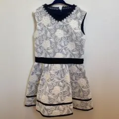 Item thumbnail for item 717402a2-2894-46a1-b211-e77d9c403119