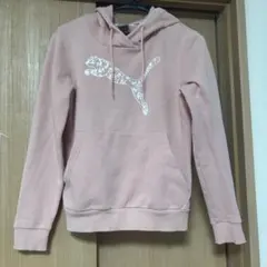 Puma フード付きピンクパーカー
