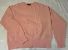 UNIQLO ピンクのニットセーター