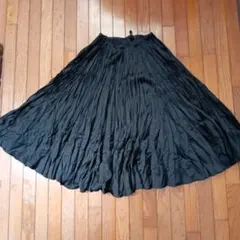 黒いプリーツスカート 新品タグ付きのサムネイル