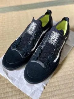 Item thumbnail for item 83c592fe-34ff-41d9-ac54-e06627440210