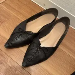 odetteeodileブラックレザー フラットシューズ ポインテッドトゥ　本革