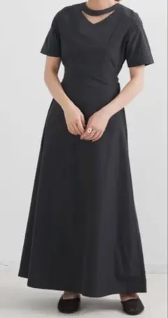 VANNIE U 【半袖ロングワンピース】黒 ブラック