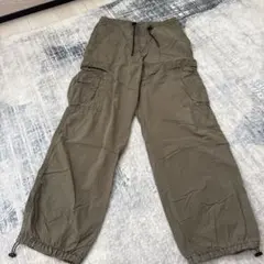 ZARA ナイロンパンツ オリーブ ドローコード付き　Mサイズのサムネイル
