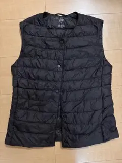 UNIQLO ULTRA LIGHT DOWN ベスト ブラック XS　保存袋付のサムネイル