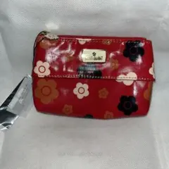 ⭐️完売入手困難⭐️【新品未使用タグ付き】 MARY QUANT レッドカラーポーチのサムネイル