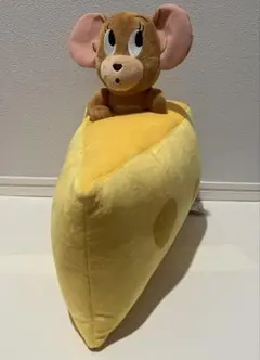 トムとジェリー チーズ型ぬいぐるみ