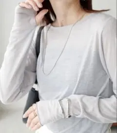 ディスコート　シアーラメプリントロングスリーブTシャツ　長袖　トップス