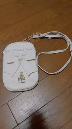 しまむら　青木美沙子　ショルダーバック　スマホショルダー　白のサムネイル