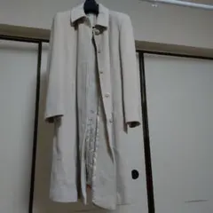 ベージュ色 　 ロングコート