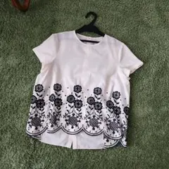 ハウピア　ブラウスのサムネイル