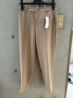 カジュアルパンツ ベージュ Mサイズのサムネイル